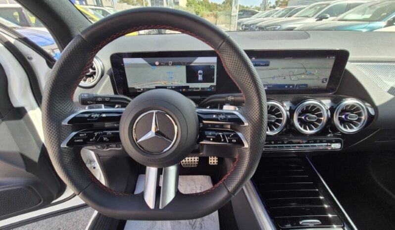 
								Mercedes GLA 200D PREMIUM (AMG) 2024 completo									