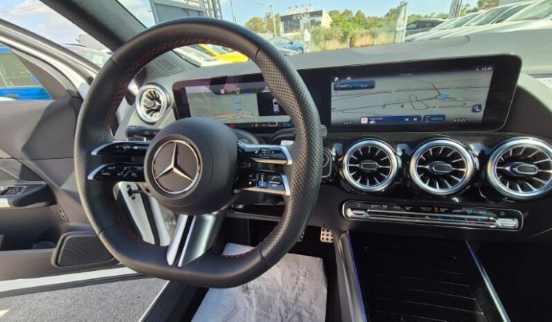
								Mercedes GLA 200D PREMIUM (AMG) 2024 completo									
