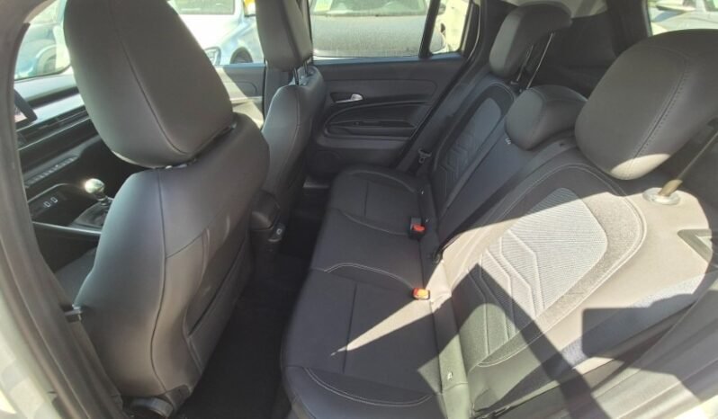 
								Jeep AVENGER TURBO SUMMIT 2024 completo									