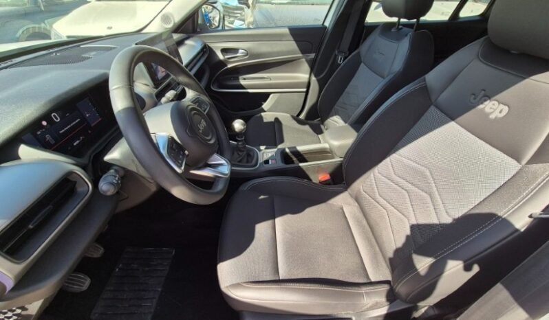 
								Jeep AVENGER TURBO SUMMIT 2024 completo									