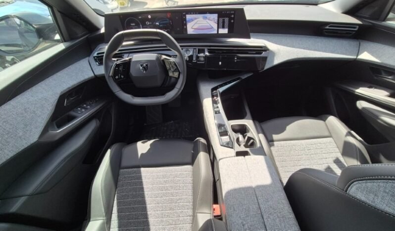 
								Peugeot 3008 HYBRID E-DCS6 ALLURE 2025 completo									
