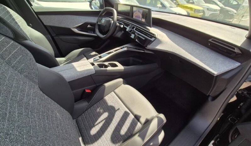 
								Peugeot 3008 HYBRID E-DCS6 ALLURE 2025 completo									