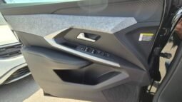 
										Peugeot 3008 HYBRID E-DCS6 ALLURE 2025 completo									