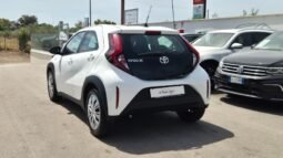 
										Toyota AYGO X VVT-I ACTIVE 2024 completo									