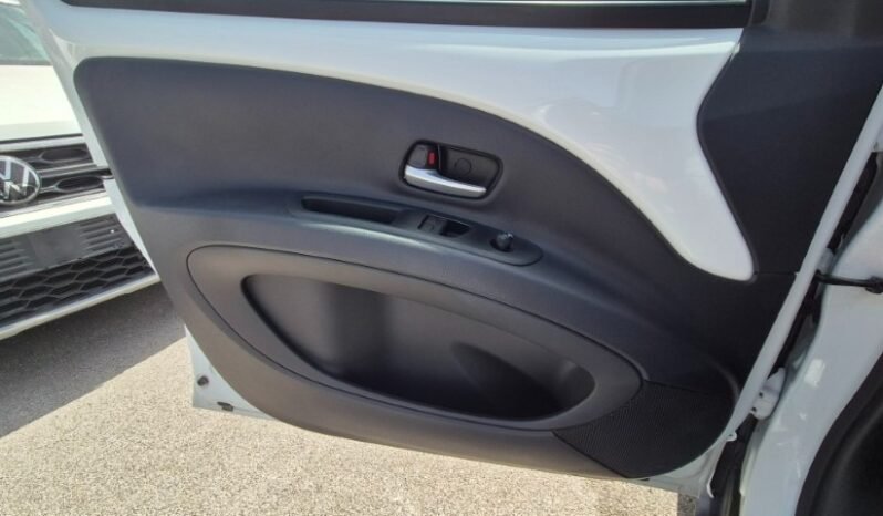 
								Toyota AYGO X VVT-I ACTIVE 2024 completo									