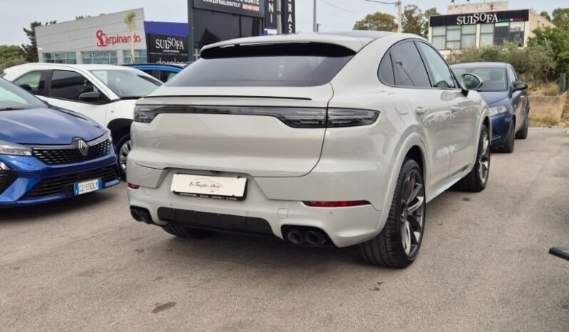 
								Porsche CAYENNE V6 PLATINIUM EDITION 2022 completo									