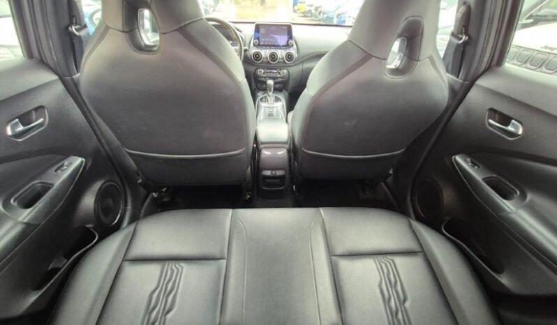 
								Nissan JUKE DIG-T TEKNA (DCT) 2023 completo									