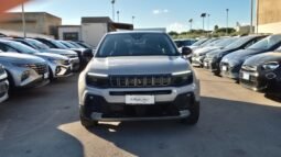 
										Jeep AVENGER SUMMIT 2025 completo									