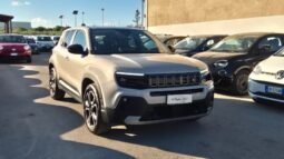 
										Jeep AVENGER SUMMIT 2025 completo									
