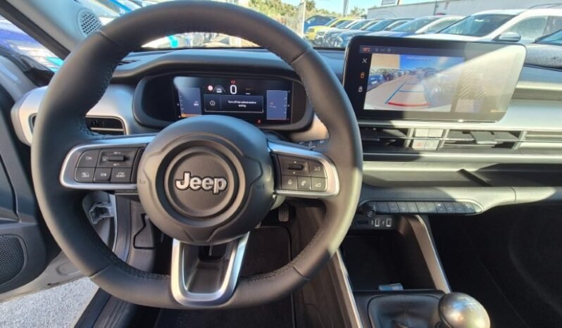 
								Jeep AVENGER SUMMIT 2025 completo									