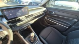 
										Jeep AVENGER SUMMIT 2025 completo									
