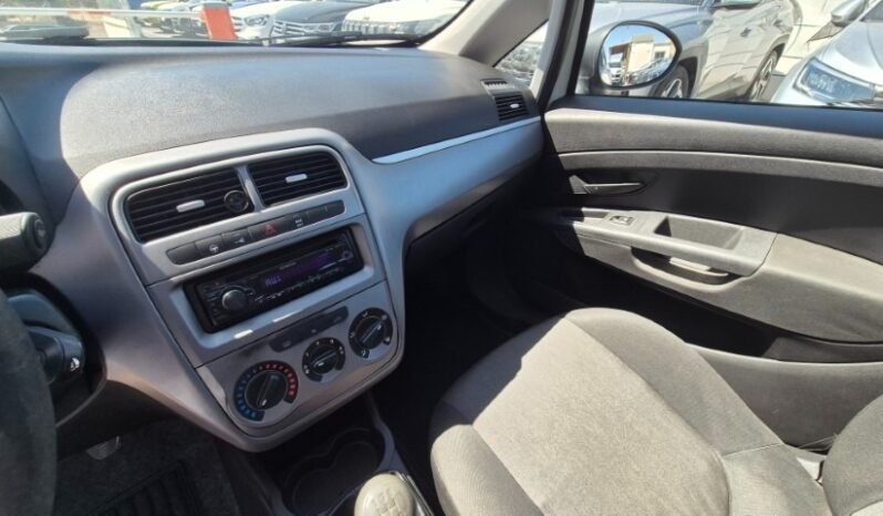 
								Fiat Punto 2013 completo									