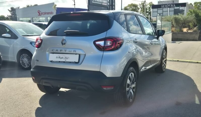 
								Renault CAPTUR DCI SPORT EDITION 2018 completo									