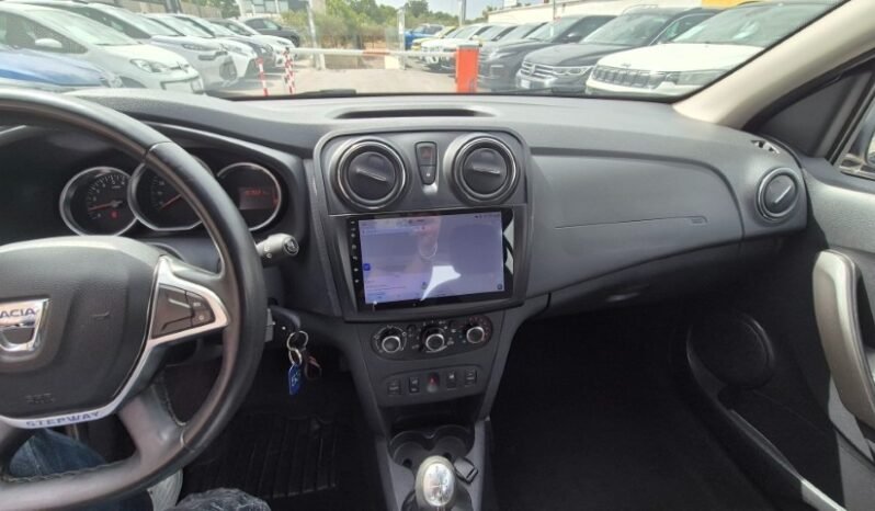 
								Dacia SANDERO STEPWAY TCE COMFORT 2019 completo									