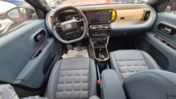 
										Fiat GRANDE PANDA HYBRID LA PRIMA 2025 completo									