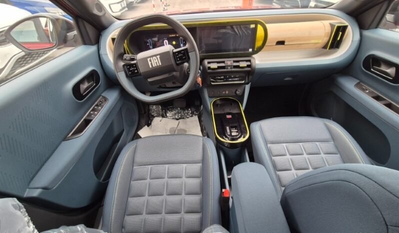 
								Fiat GRANDE PANDA HYBRID LA PRIMA 2025 completo									