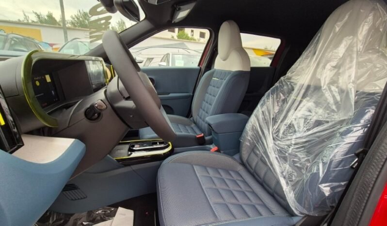 
								Fiat GRANDE PANDA HYBRID LA PRIMA 2025 completo									