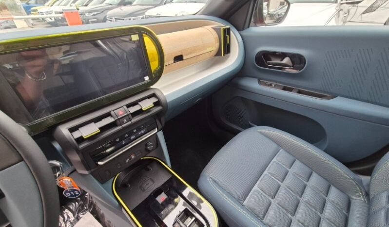 
								Fiat GRANDE PANDA HYBRID LA PRIMA 2025 completo									