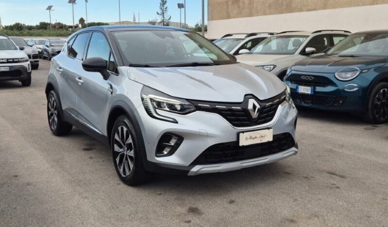 
								Renault CAPTUR TCE TECHNO 2024 completo									