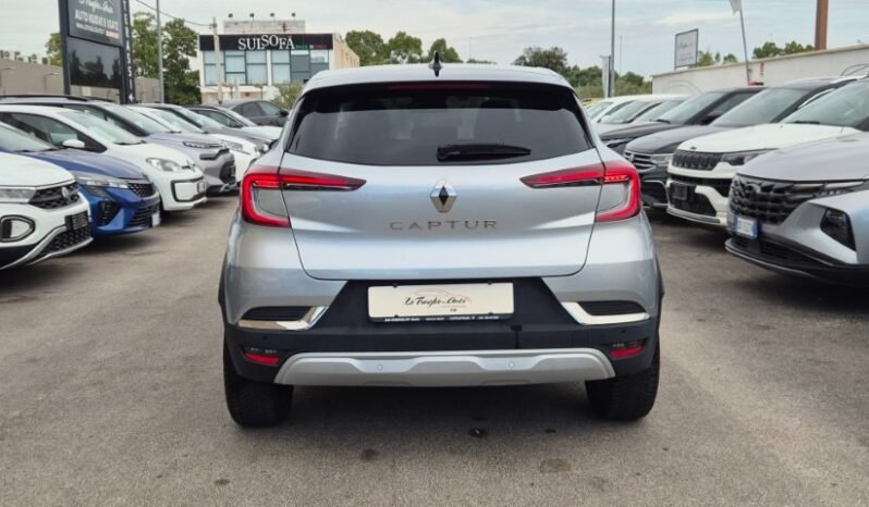 
								Renault CAPTUR TCE TECHNO 2024 completo									