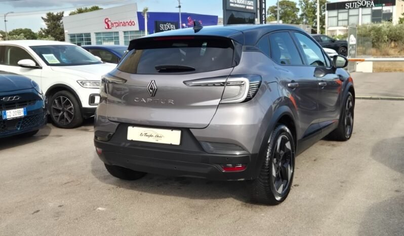
								Renault CAPTUR TCE TECHNO 2025 completo									