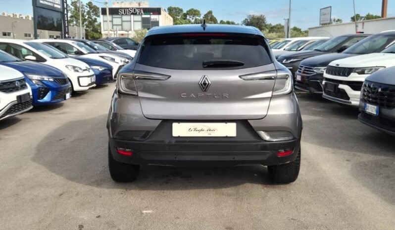 
								Renault CAPTUR TCE TECHNO 2025 completo									