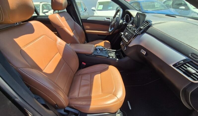 
								Mercedes GLE 350D 4 MATIC PREMIUM AMG (TETTO PANORAMICO – APRIBILE) 2016 completo									