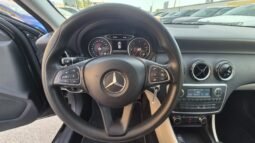 
										Mercedes A 180D 2016 completo									