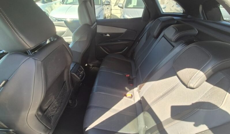 
								Peugeot 3008 BLUEHDI EAT8 GT 2023 completo									