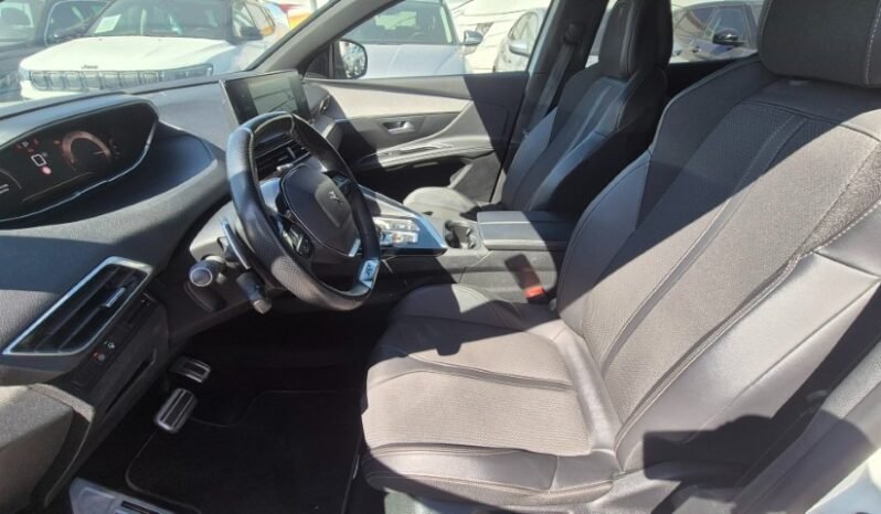 
								Peugeot 3008 BLUEHDI EAT8 GT 2023 completo									