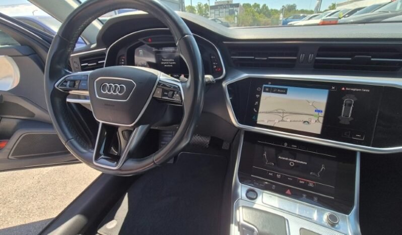 
								Audi A6 AVANT S-TRONIC S-LINE 2021 completo									