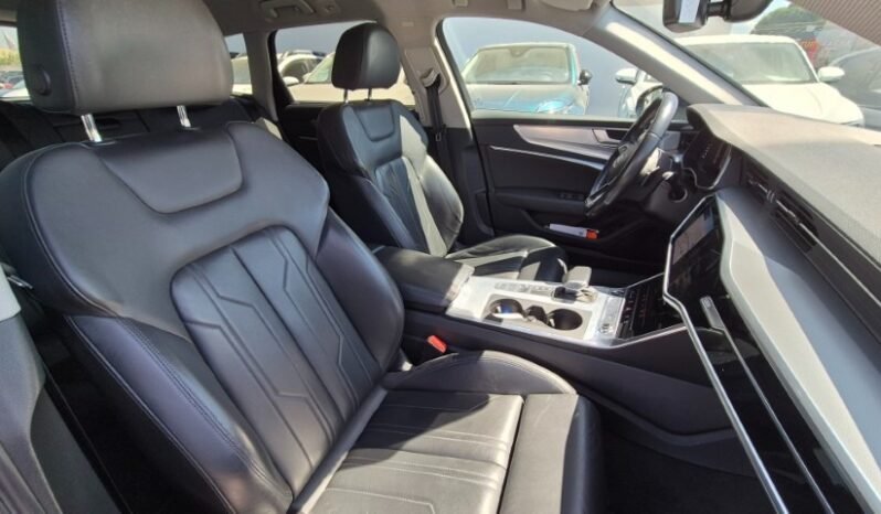 
								Audi A6 AVANT S-TRONIC S-LINE 2021 completo									