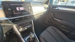 
										Volkswagen T-ROC ACT DSG LIFE 2022 completo									