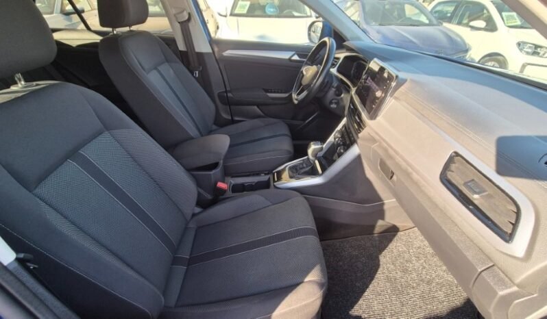 
								Volkswagen T-ROC ACT DSG LIFE 2022 completo									