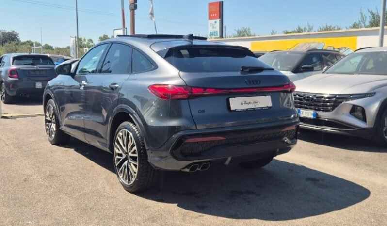 
								Audi Q5 SPB 40 TDI QUATTRO S-TRONIC S-LINE (TETTO APRIBILE) 2026 completo									