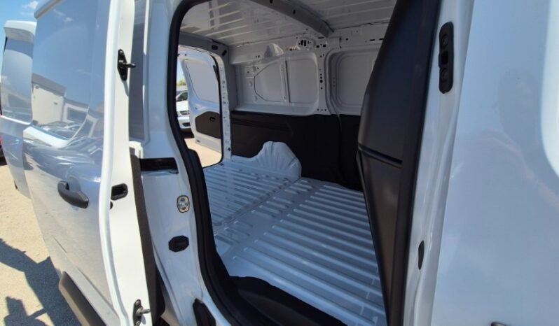 
								Fiat DOBLO’ BLUEHDI VAN 2026 completo									