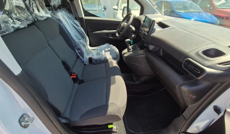 
								Fiat DOBLO’ BLUEHDI VAN 2026 completo									