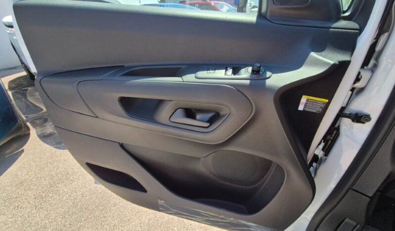 
								Fiat DOBLO’ BLUEHDI VAN 2026 completo									