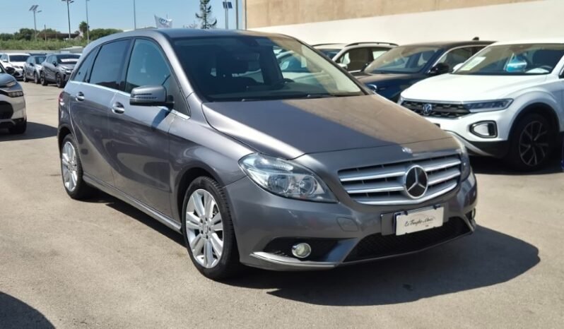 
								Mercedes B 200 CDI EXECUTIVE 2014 completo									