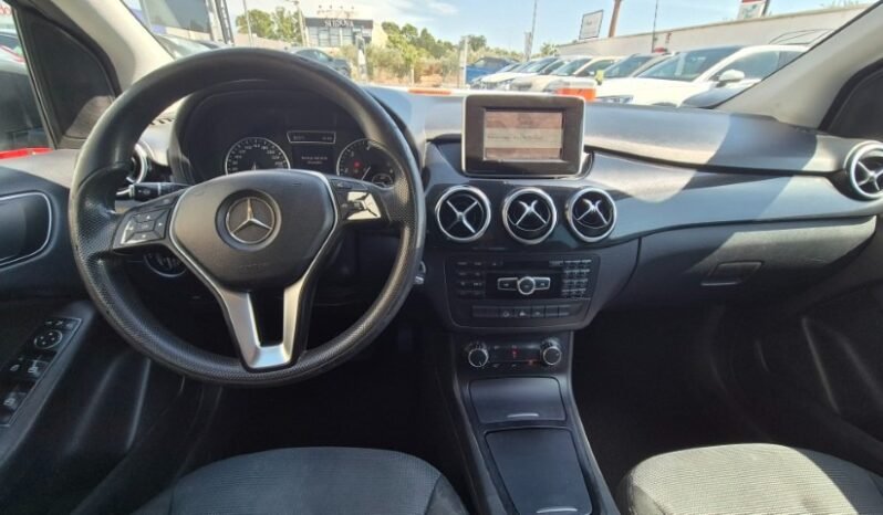 
								Mercedes B 200 CDI EXECUTIVE 2014 completo									