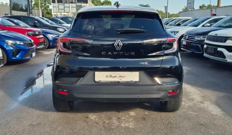 
								Renault CAPTUR TCE TECHNO 2025 completo									
