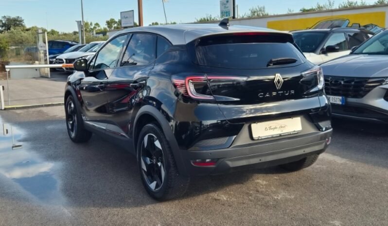 
								Renault CAPTUR TCE TECHNO 2025 completo									