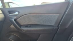 
										Renault CAPTUR TCE TECHNO 2025 completo									