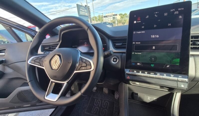 
								Renault CAPTUR TCE TECHNO 2025 completo									