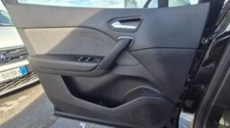 
										Renault CAPTUR TCE TECHNO 2025 completo									