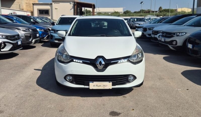 
								Renault CLIO 2014 completo									