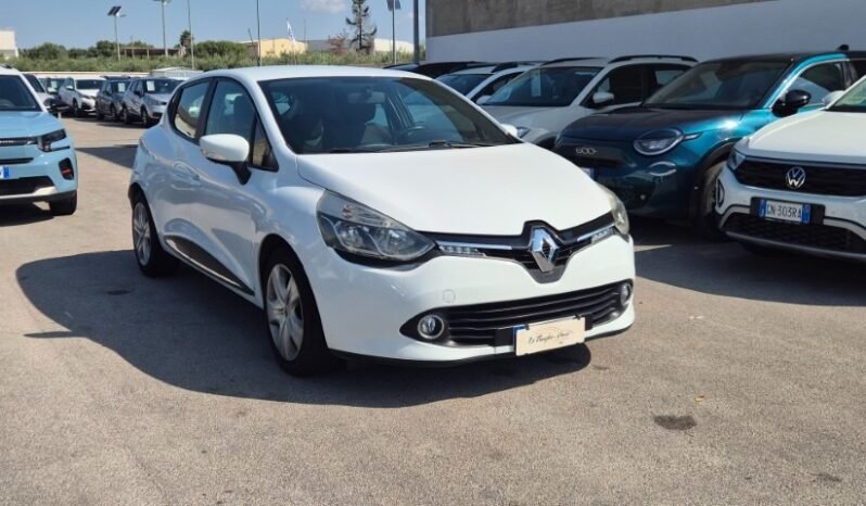 
								Renault CLIO 2014 completo									