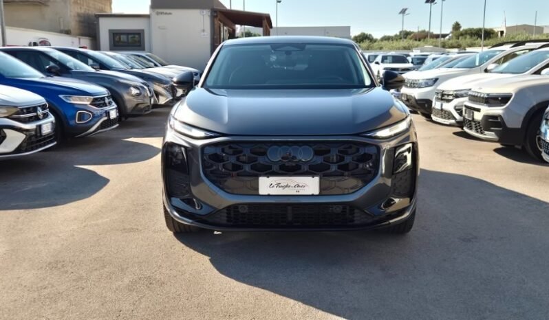 
								Audi Q3 SPB 35 TDI S-TRONIC S-LINE 2026 completo									