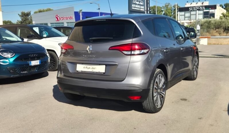 
								Renault SCENIC 2017 completo									