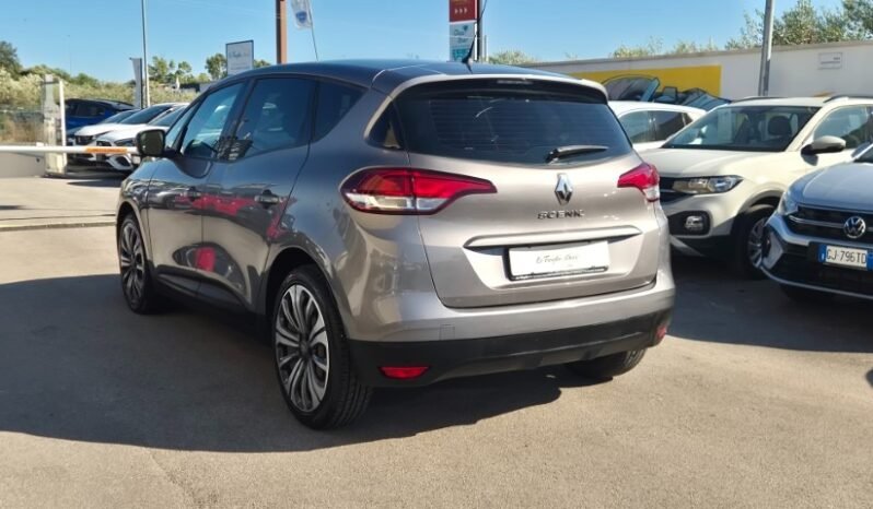
								Renault SCENIC 2017 completo									